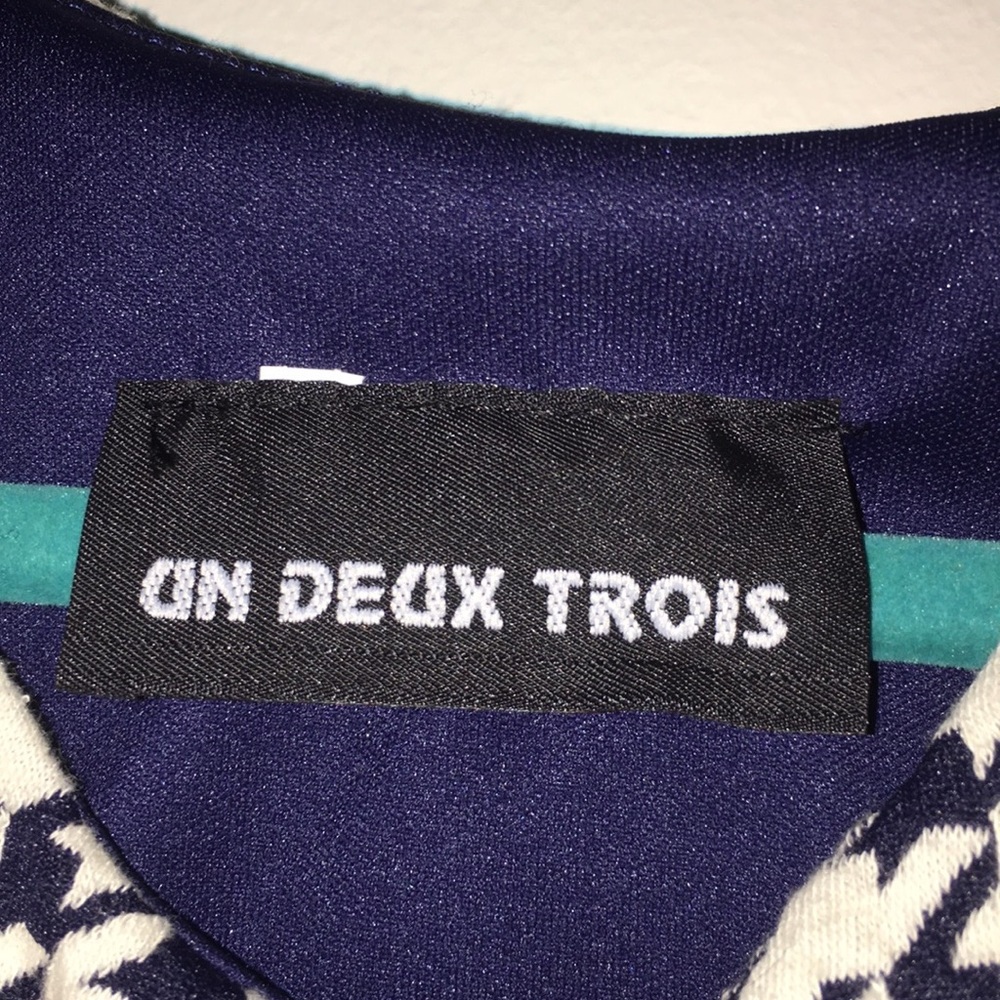 Patterned crop top - Picture 2 of 2